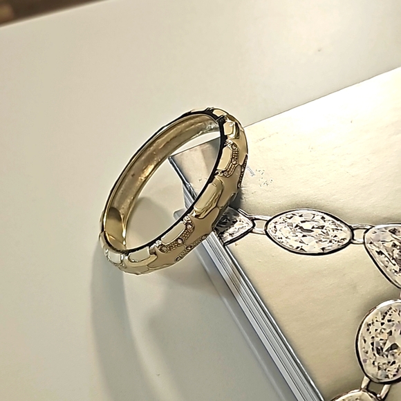 Vintage Jewelry - Vintage Gold Tone Enamel & Rhinestone Cuff Clamper Bracelet.